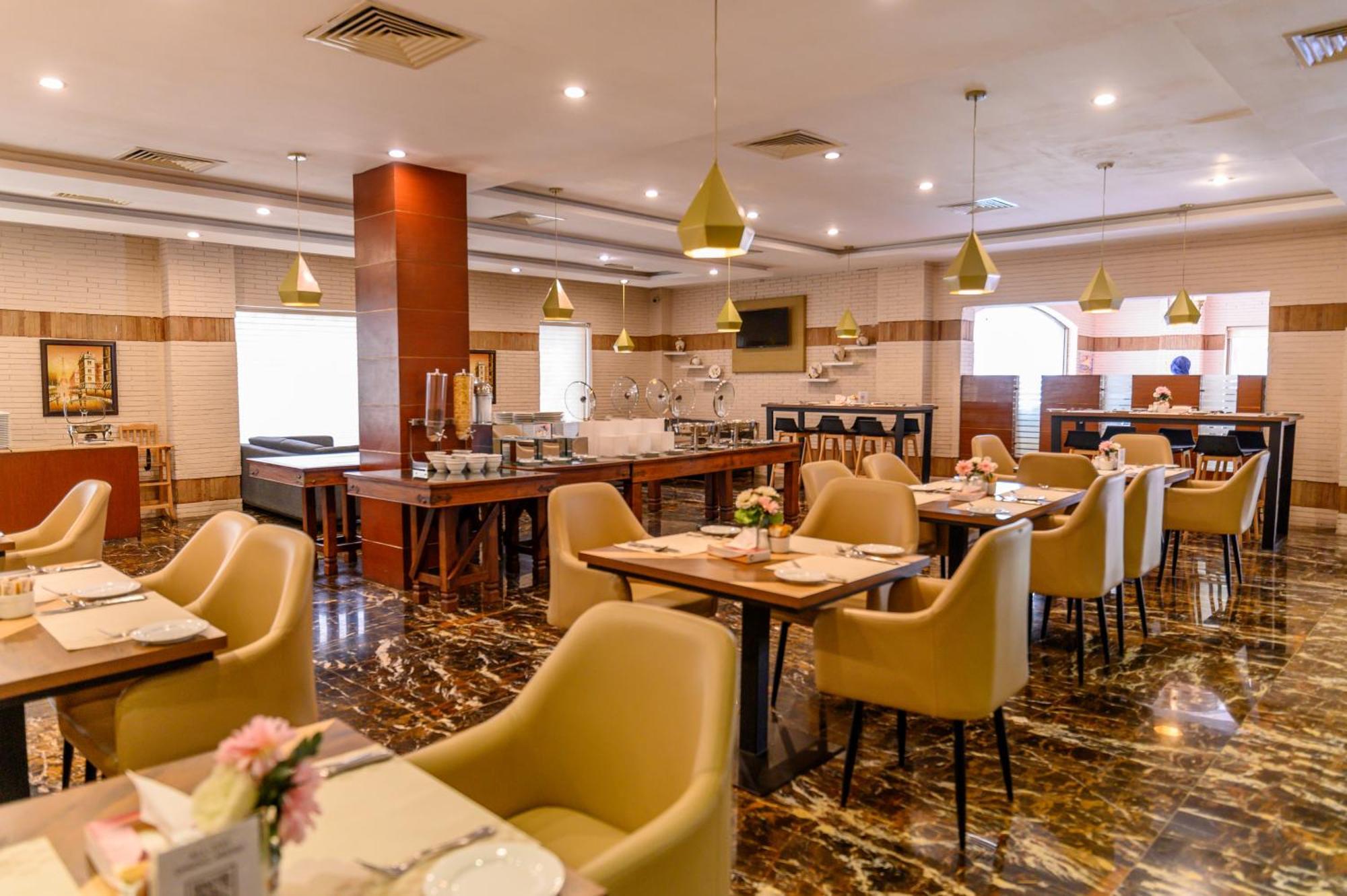 Hotel One פייסלאבאד מראה חיצוני תמונה