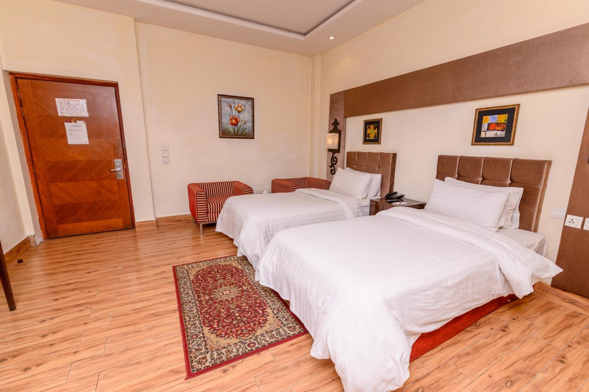 Hotel One פייסלאבאד מראה חיצוני תמונה