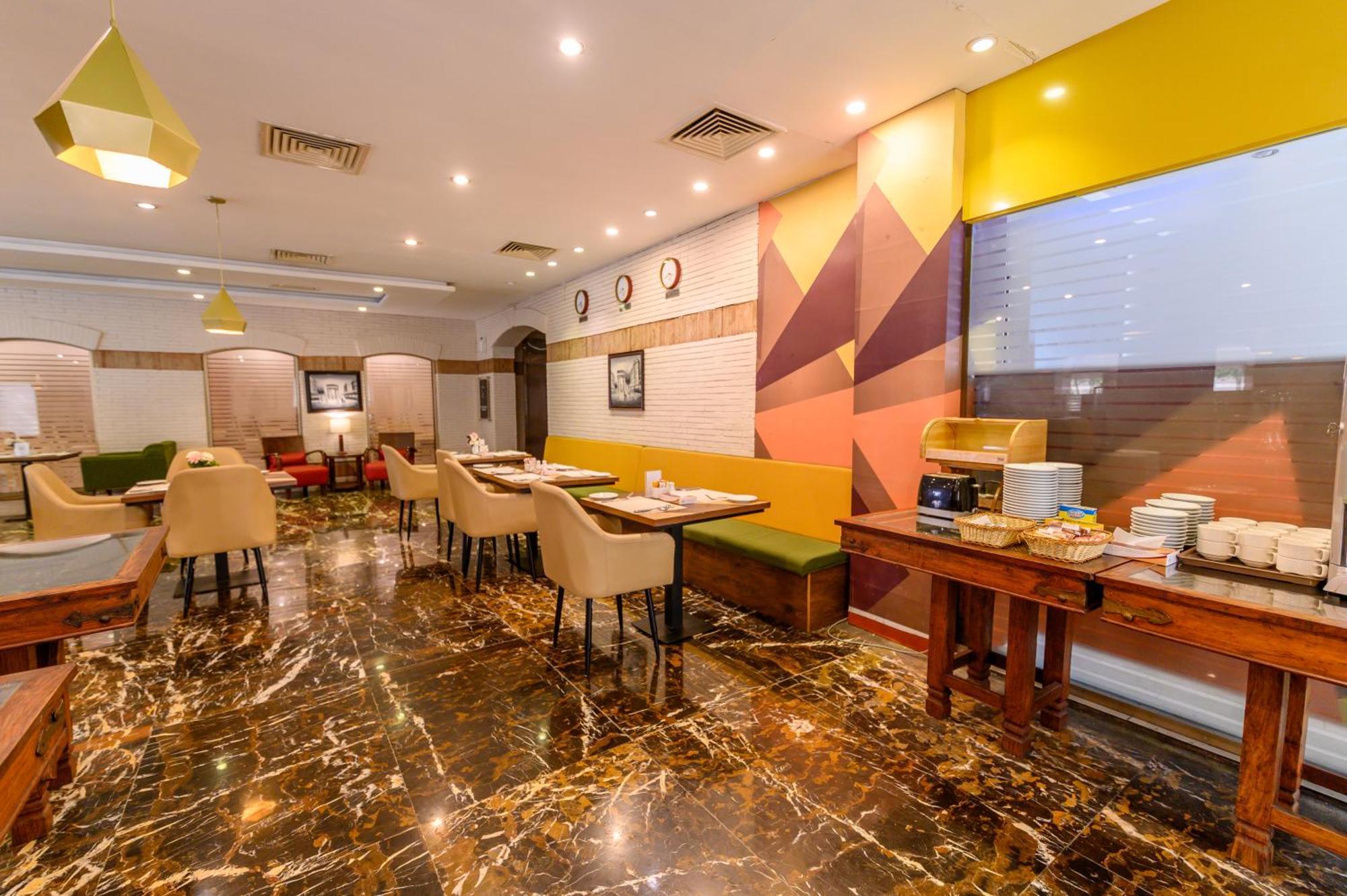 Hotel One פייסלאבאד מראה חיצוני תמונה