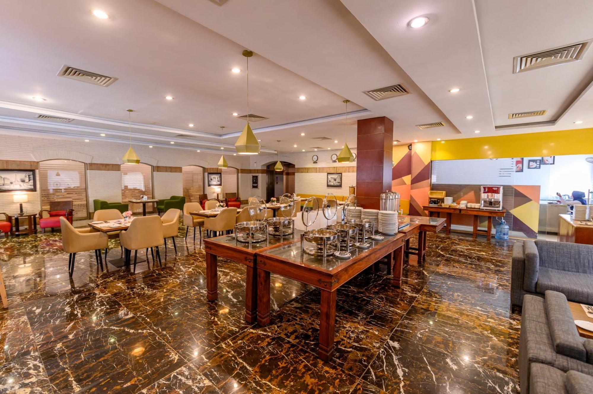 Hotel One פייסלאבאד מראה חיצוני תמונה